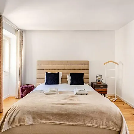 Appartement Charming And Stylish Downtown In Xix Century Building