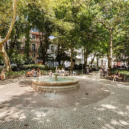 Charming And Stylish Downtown In Xix Century Building Appartement Lissabon