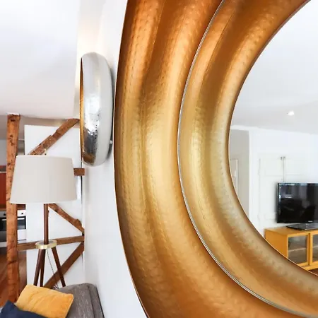 Charming And Stylish Downtown In Xix Century Building *