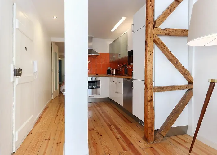 Charming And Stylish Downtown In Xix Century Building * ליסבון