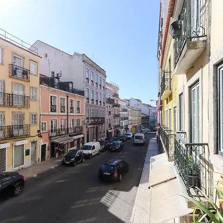 Charming And Stylish Downtown In Xix Century Building Appartamento Lisbona
